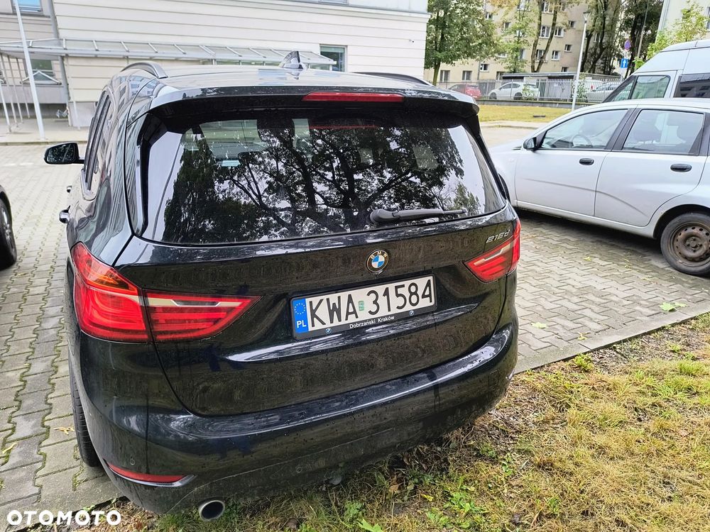 BMW Seria 2 216d - 4