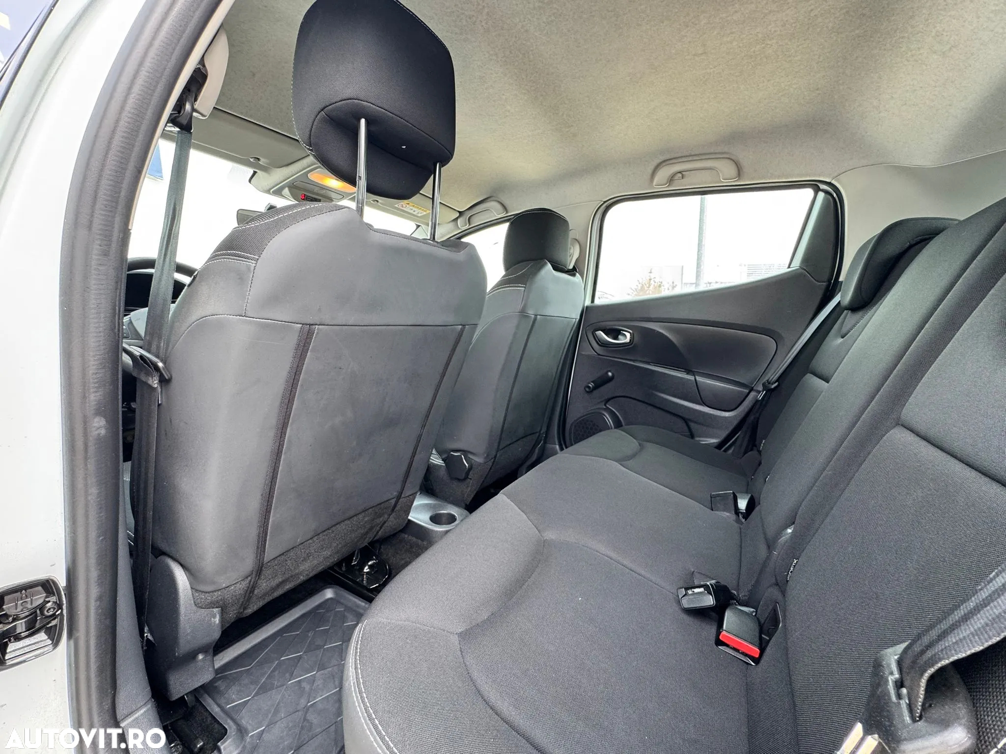 Renault Clio IV dCi Energy Life - 9
