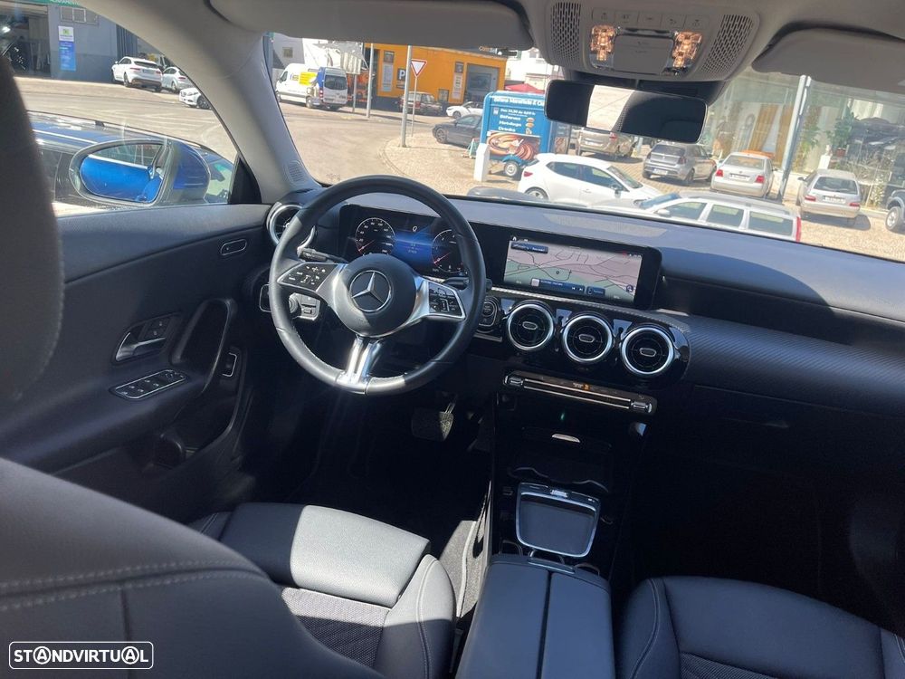 Mercedes-Benz CLA 180 d Shooting Brake Progressive Aut. - 2