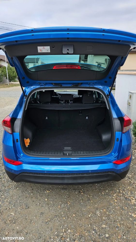 Hyundai Tucson blue 1.7 CRDi 2WD DCT Style - 16