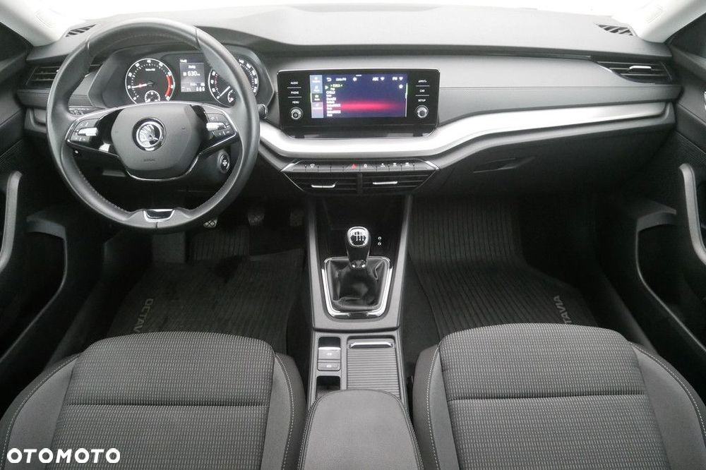 Skoda Octavia 1.5 TSI ACT Ambition - 8