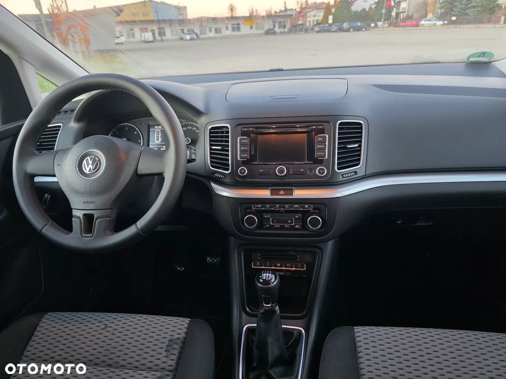 Volkswagen Sharan - 25