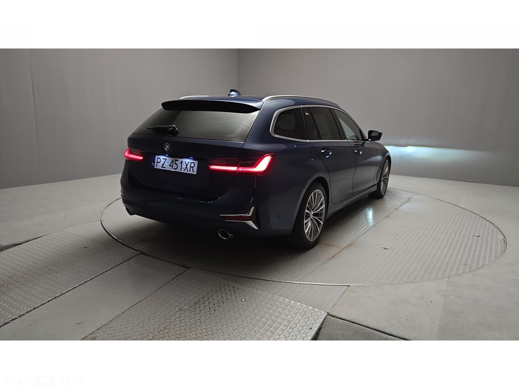 BMW Seria 3 320d xDrive Luxury Line - 30