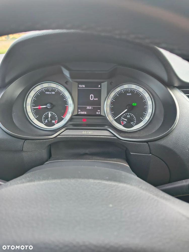 Skoda Octavia 2.0 TDI Style DSG - 9