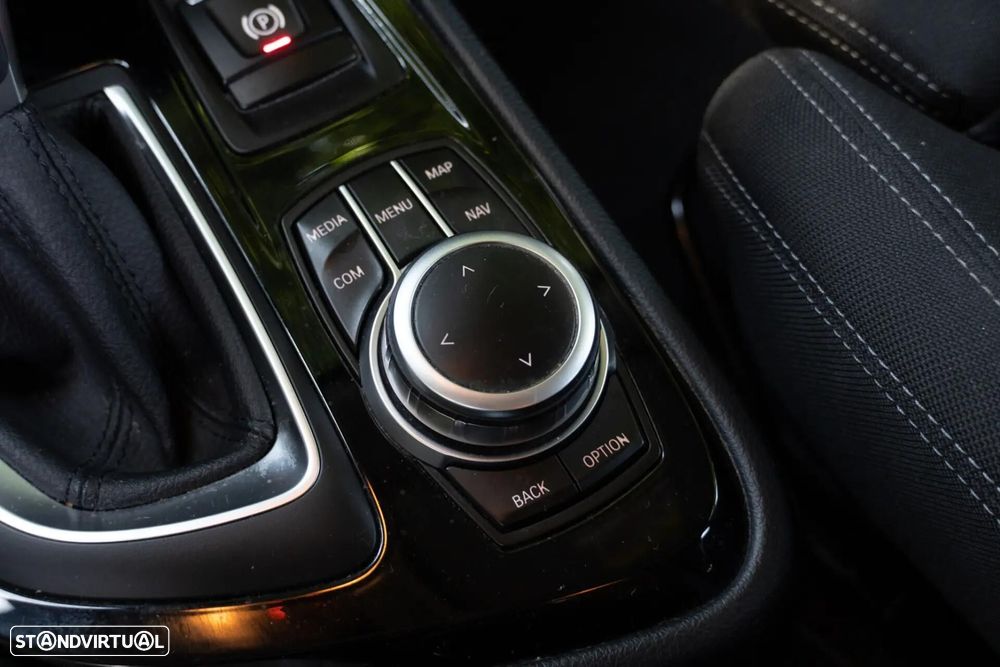 BMW 225xe Active Tourer iPerformance Sport Line - 22