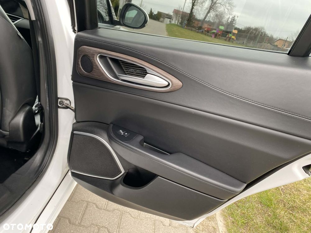 Alfa Romeo Giulia 2.2 AT8 Super - 21