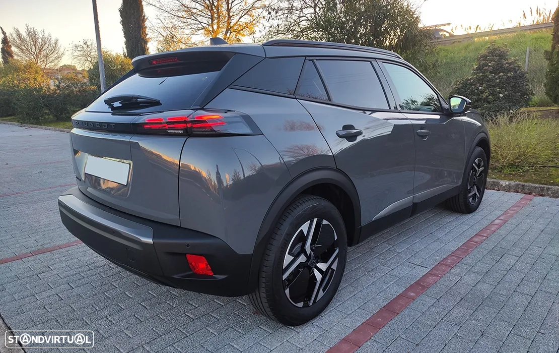 Peugeot e-2008 54 kWh Allure - 8