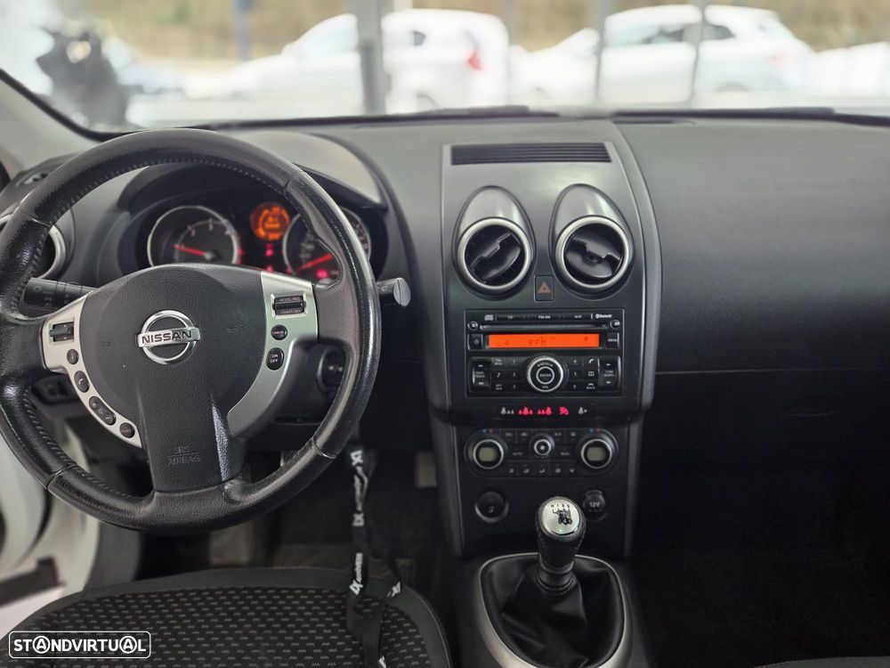 Nissan Qashqai 1.5 dCi DPF visia - 13