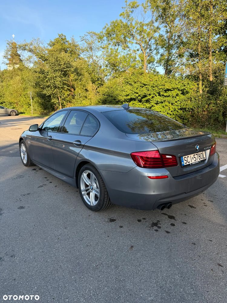 BMW Seria 5 525d xDrive - 5