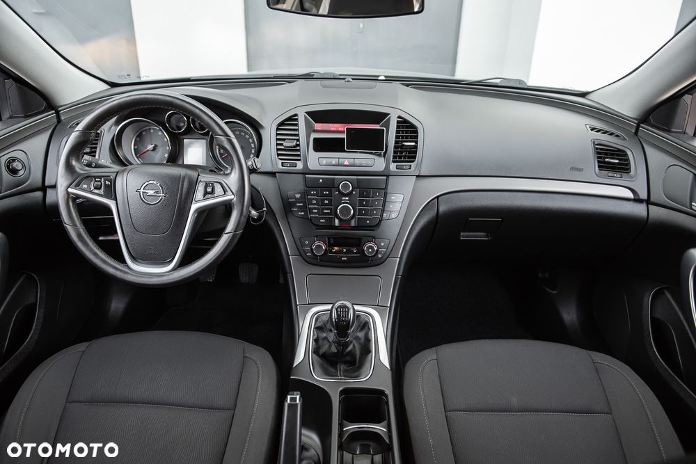 Opel Insignia - 24