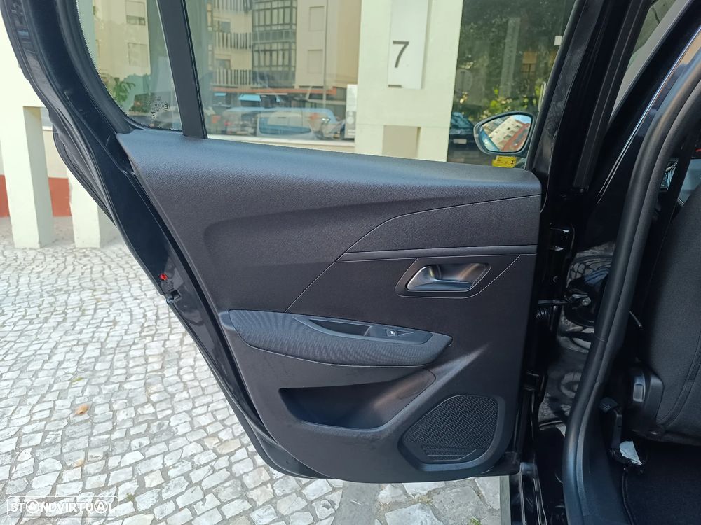 Peugeot 208 PureTech 100 EAT8 Active Pack - 23