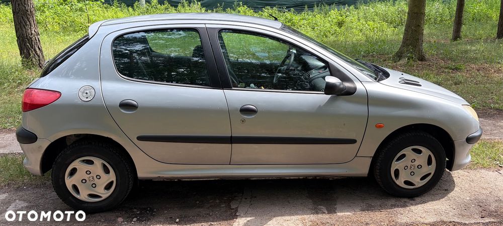 Peugeot 206 1.1 XR Presence - 6