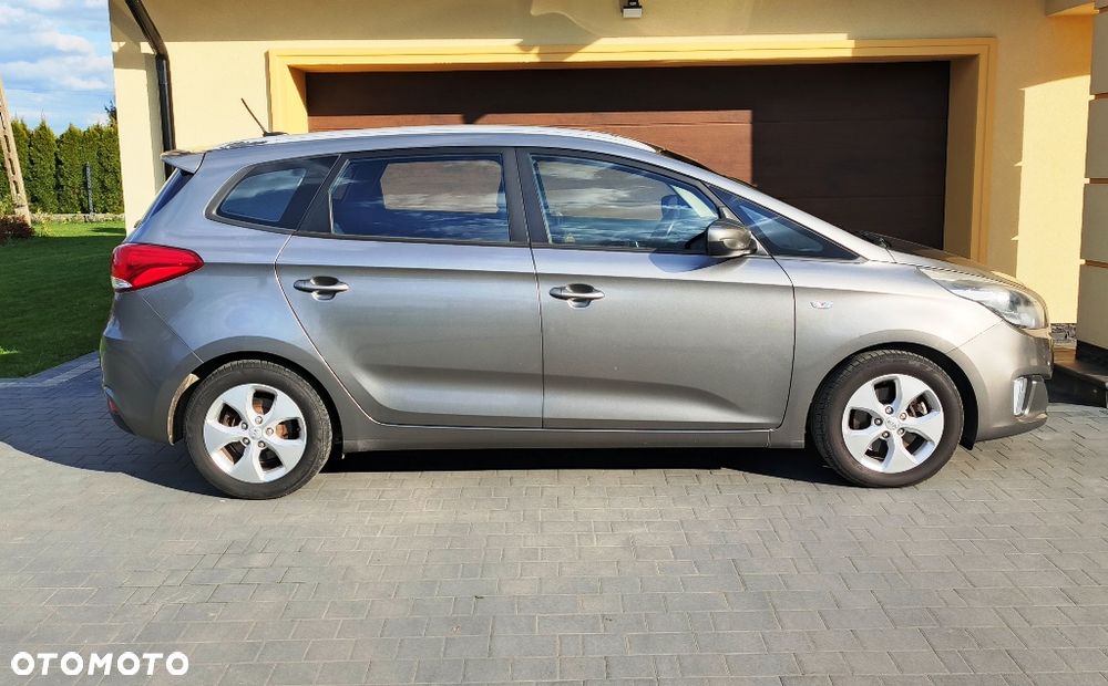 Kia Carens 1.7 CRDi 115 Fifa World Cup Edition - 5