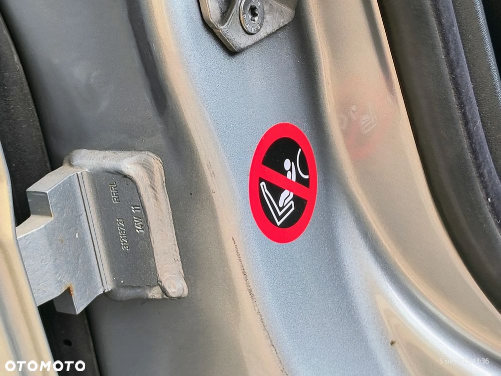 Volvo V70 D2 Momentum - 5