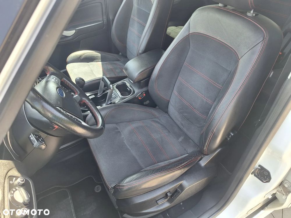 Ford S-Max 2.0 TDCi DPF Titanium - 8