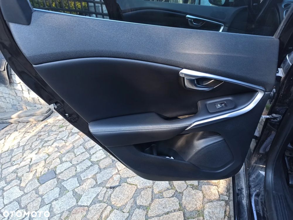 Volvo S60 D2 - 29