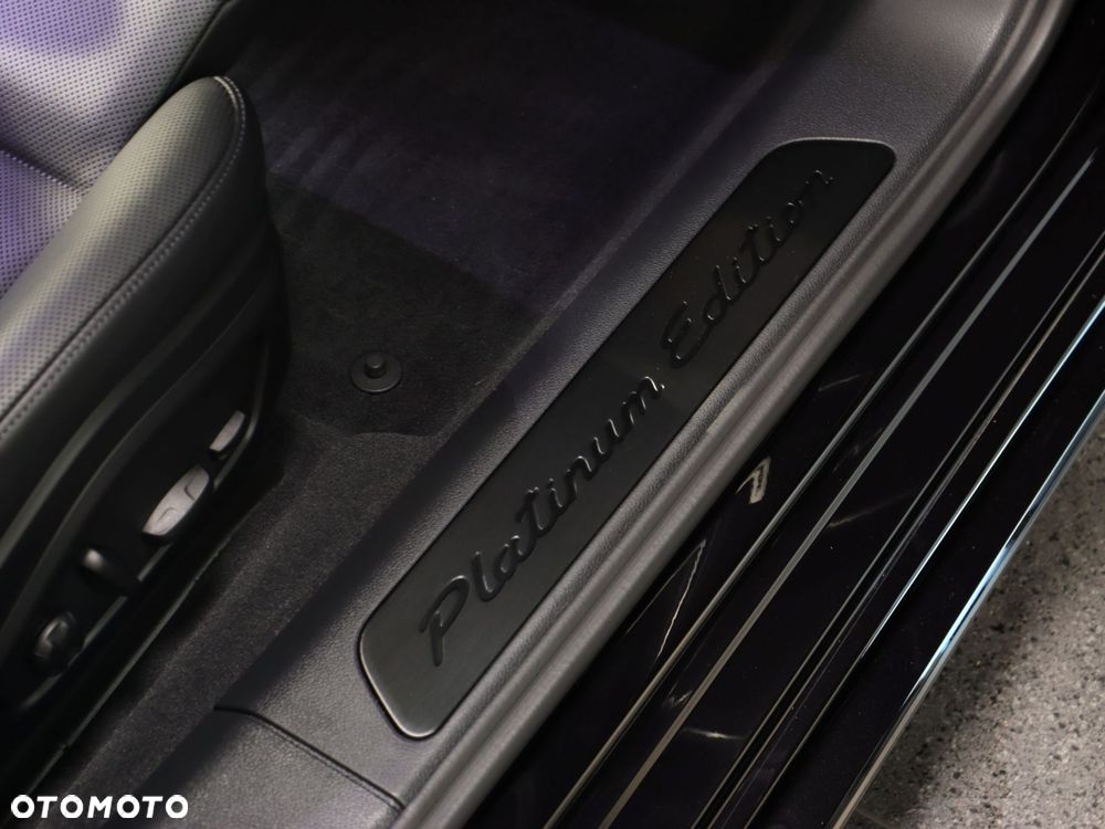 Porsche Panamera - 34