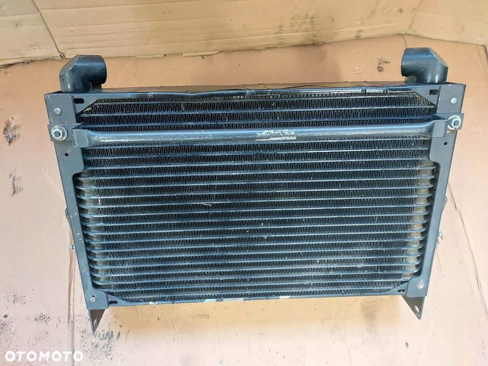 CHŁODNICA OLEJU MN024000-6202 NEW HOLLAND T7 185 - 2