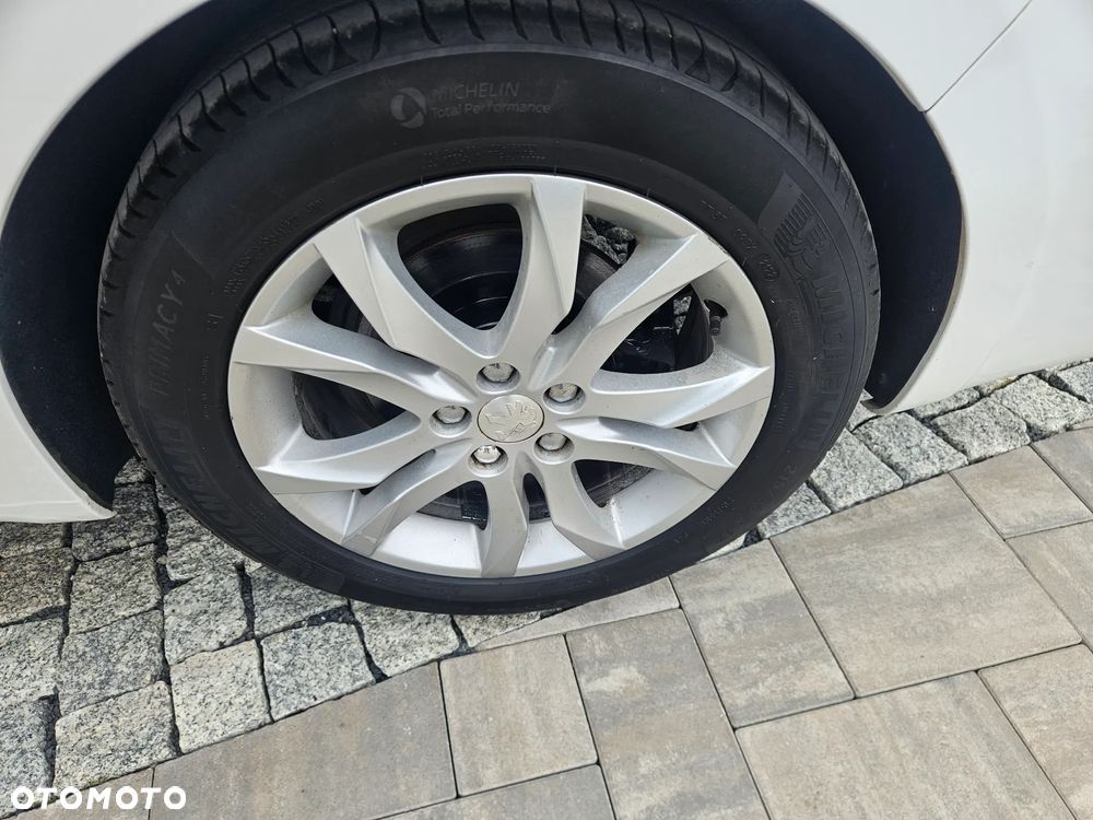 Peugeot 508 1.6 e-HDi Active S&S - 26