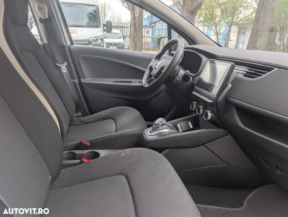 Renault ZOE - 10