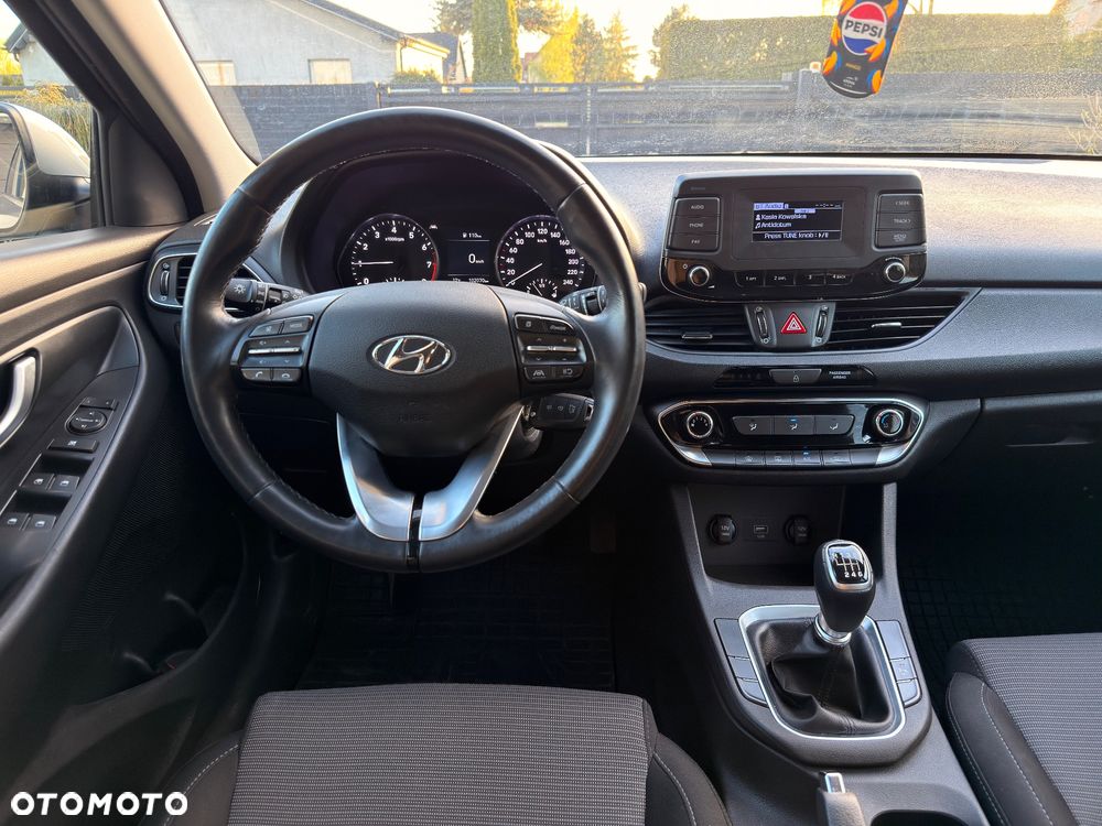 Hyundai i30 1.0 T-GDI Classic + - 8