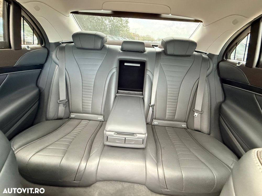 Mercedes-Benz S Maybach 560 4Matic 9G-TRONIC - 12