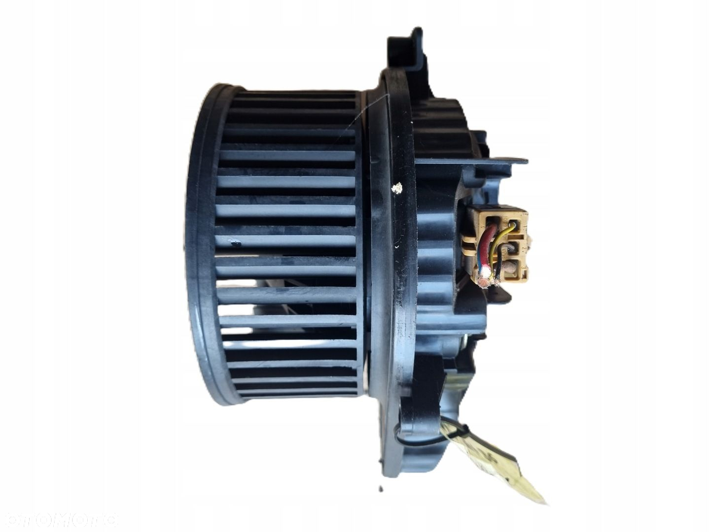 AUDI A4 B6 00-06 r. DMUCHAWA WENTYLATOR NAWIEWU VALEO + - 2