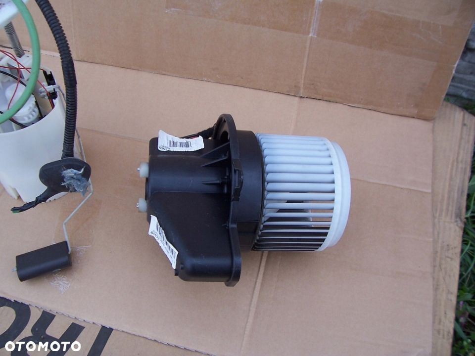 lancia YPSILON 11- WENTYL. DMUCHAWA 5N8727 EU - 2