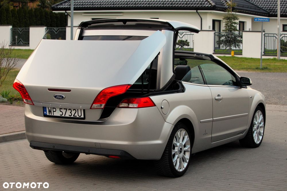 Ford Focus 2.0 TDCi DPF Titanium - 14