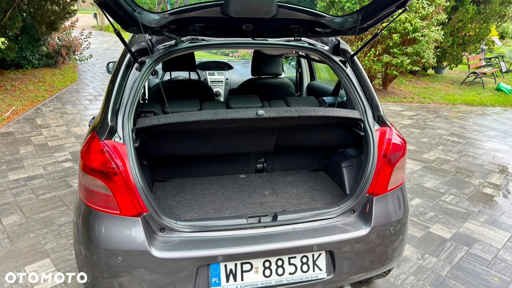Toyota Yaris - 15