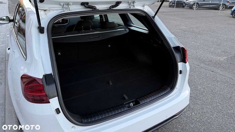 Kia Ceed 1.5 T-GDI M DCT - 11