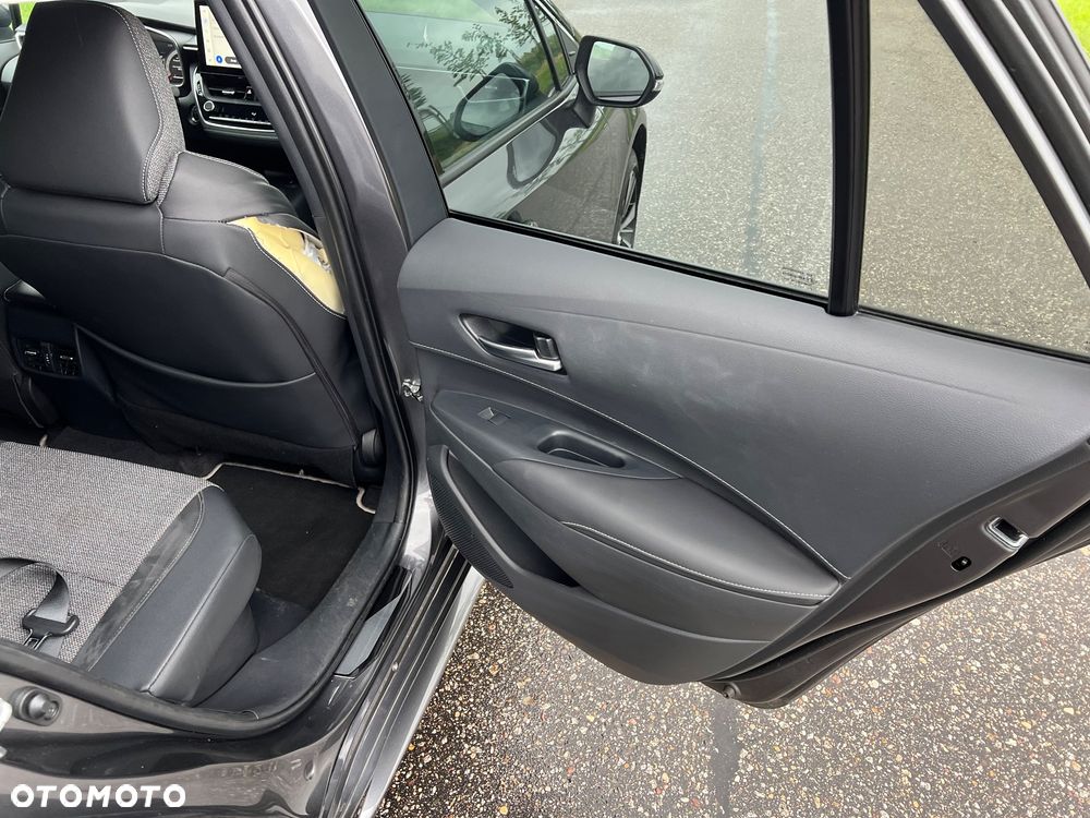 Toyota Corolla 1.8 Business Edition - 14