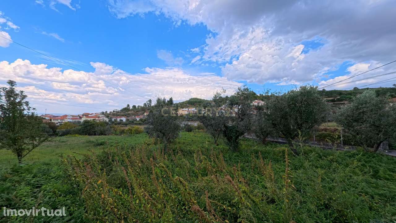 Terreno em Mangualde da Serra, Gouveia - Próximo da Serra da Estrela - Grande imagem: 3/6
