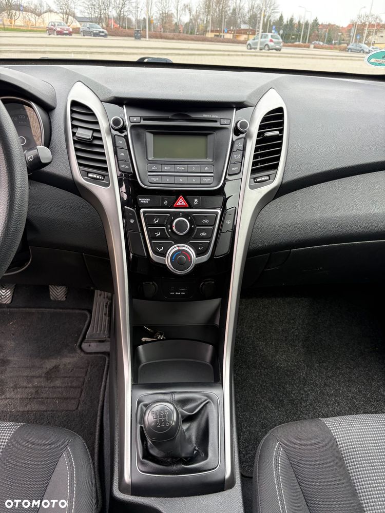 Hyundai i30 1.4 Classic - 9