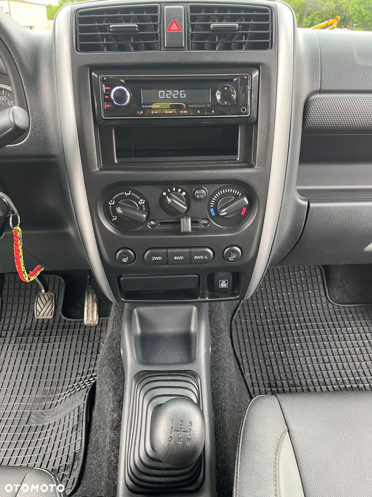 Suzuki Jimny - 11