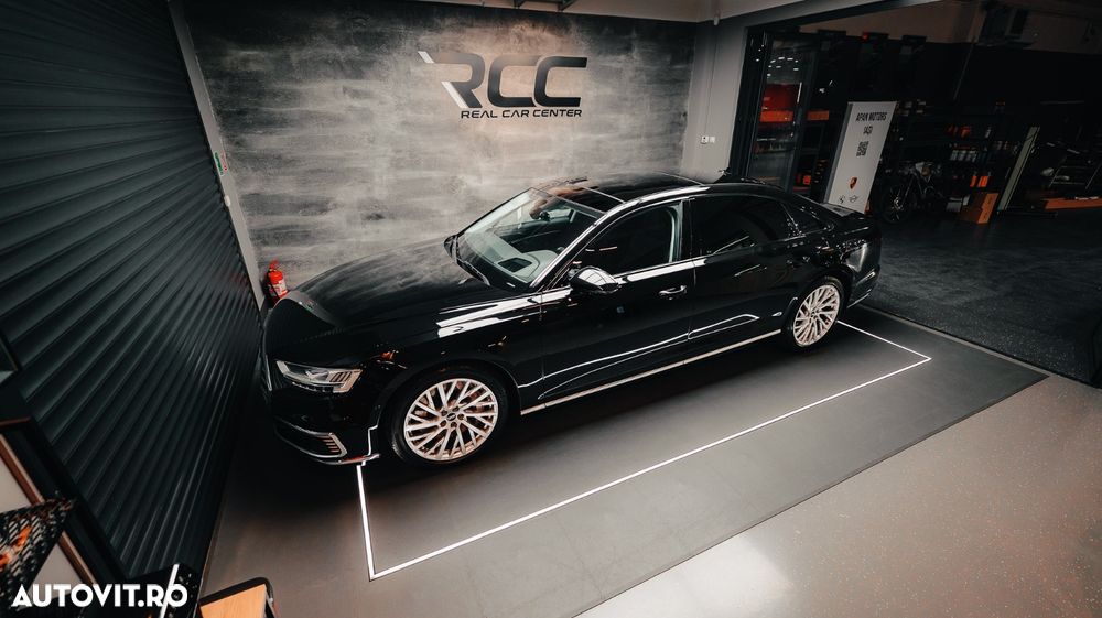 Audi A8 - 8