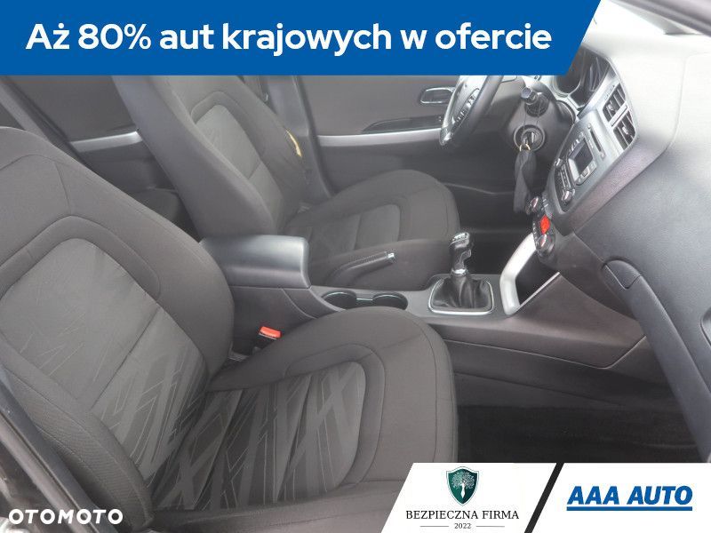 Kia Ceed - 11