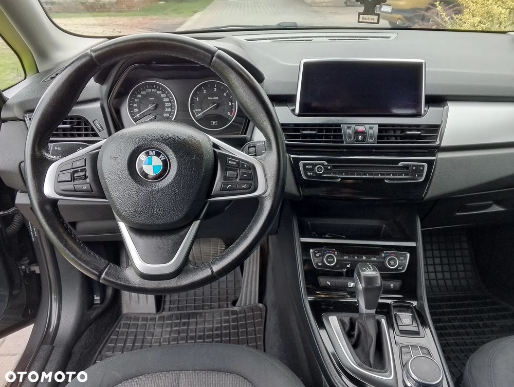 BMW Seria 2 218d Sport-Aut - 12