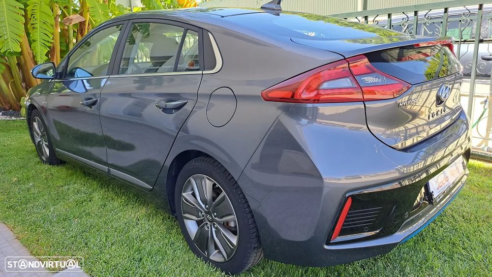 Hyundai Ioniq 1.6 GDI HEV Hybrid Tech - 4
