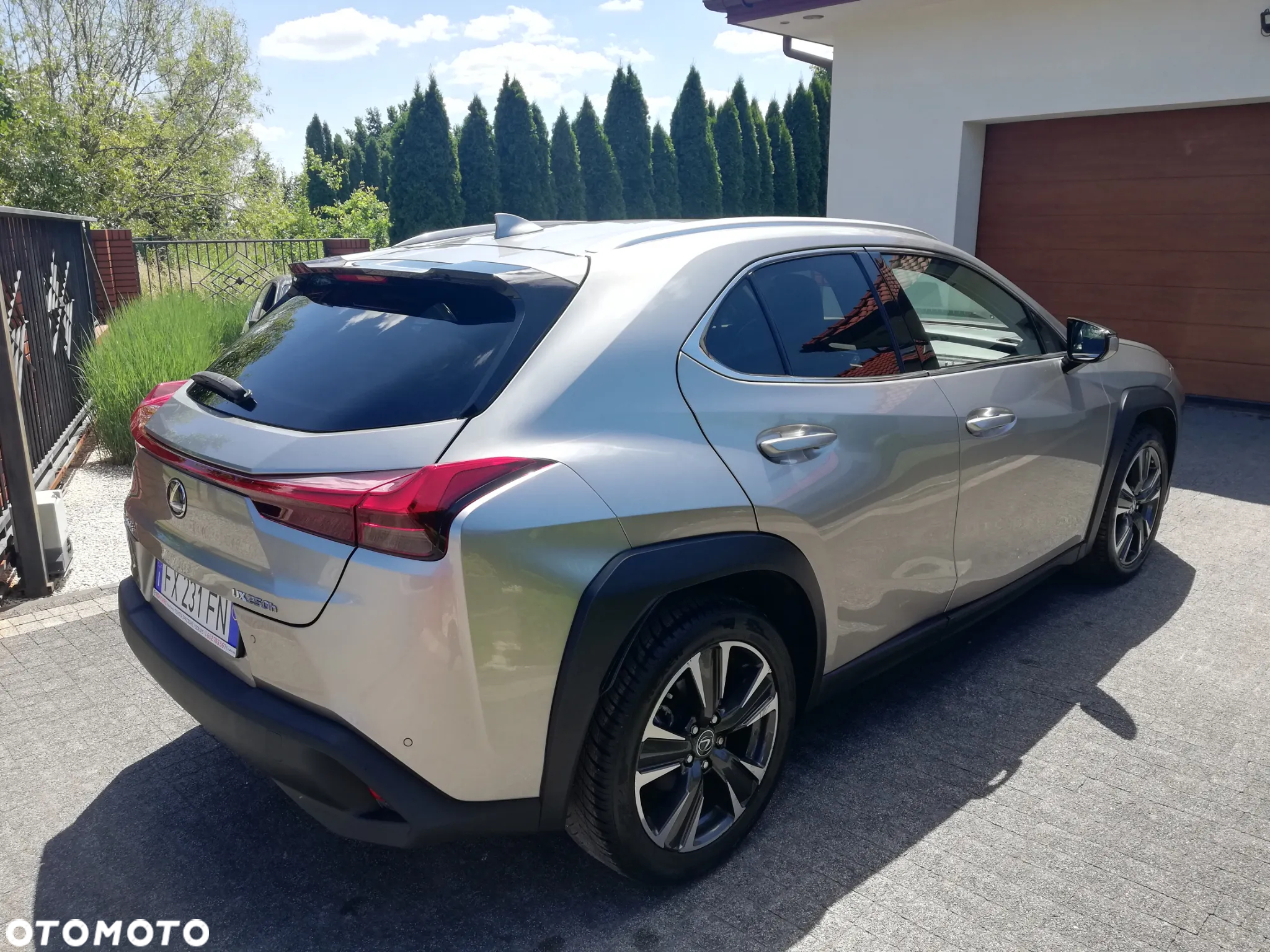 Lexus UX - 7