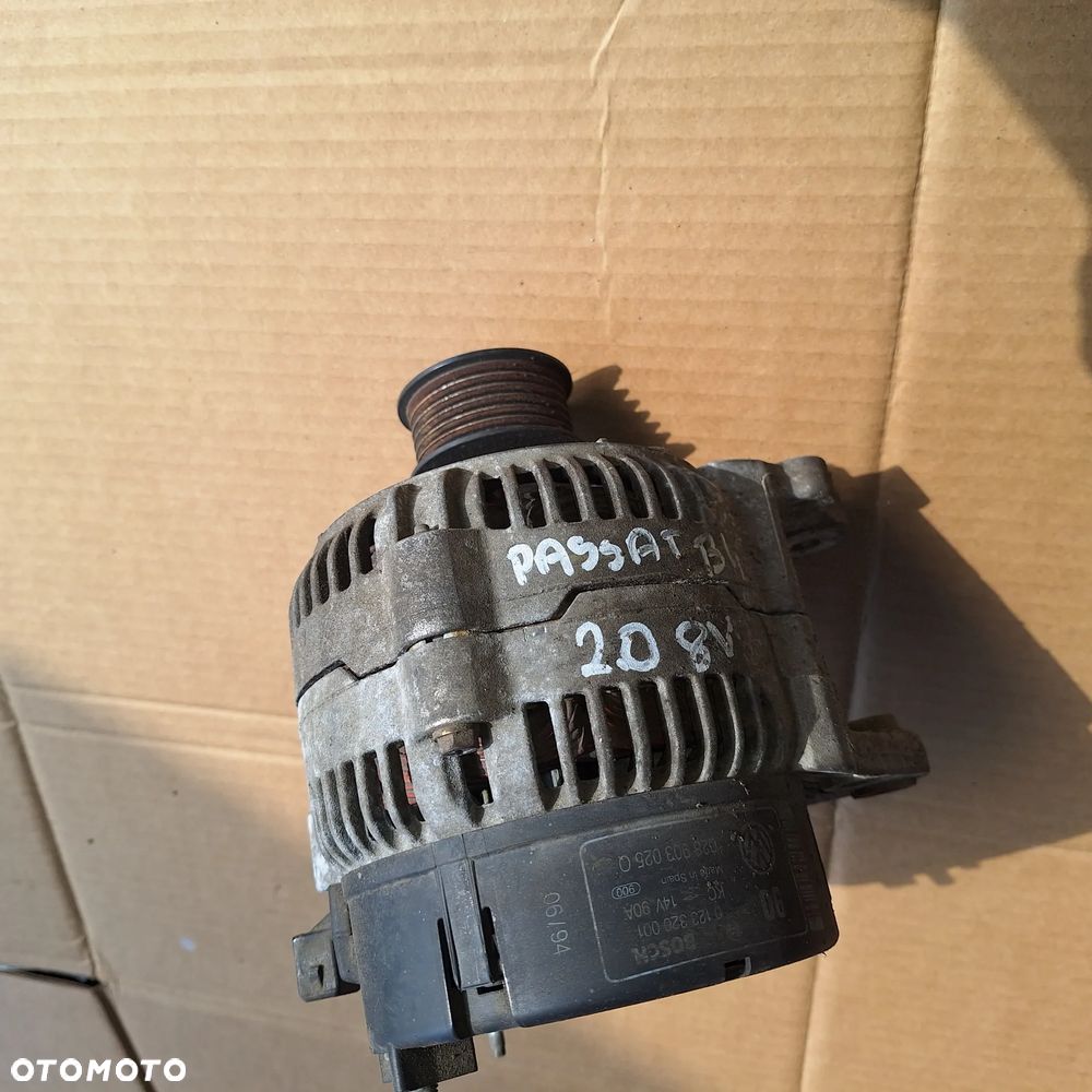 ALTERNATOR PASSAT B4 2.0 8V - 3