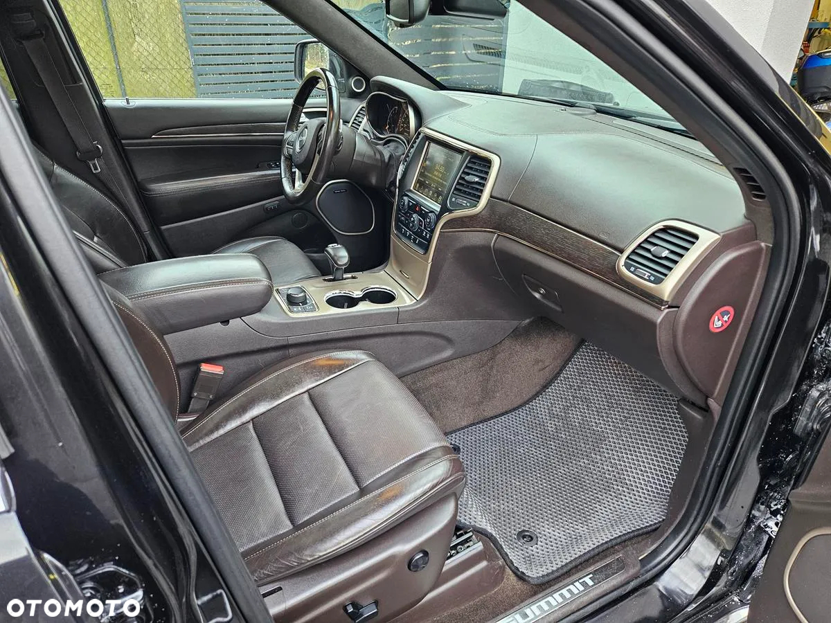 Jeep Grand Cherokee 3.0 CRD Overland Summit EU6 - 28
