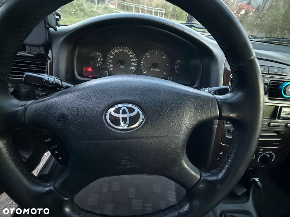 Toyota Avensis 2.0 D-4D Terra - 13