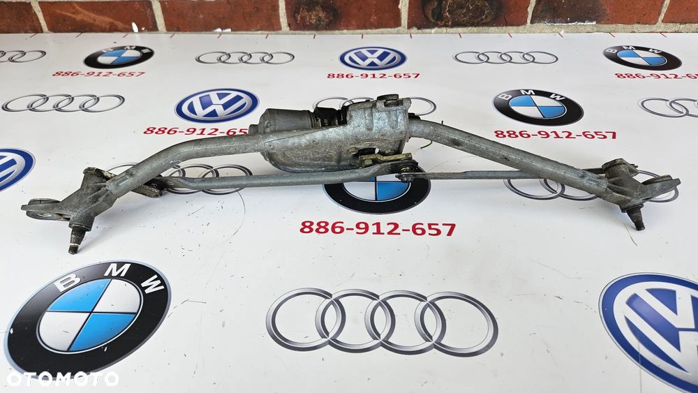 VW Passat B5 FL Mechanizm wycieraczek przód Silniczek wycieraczek 3B1955113D - 3