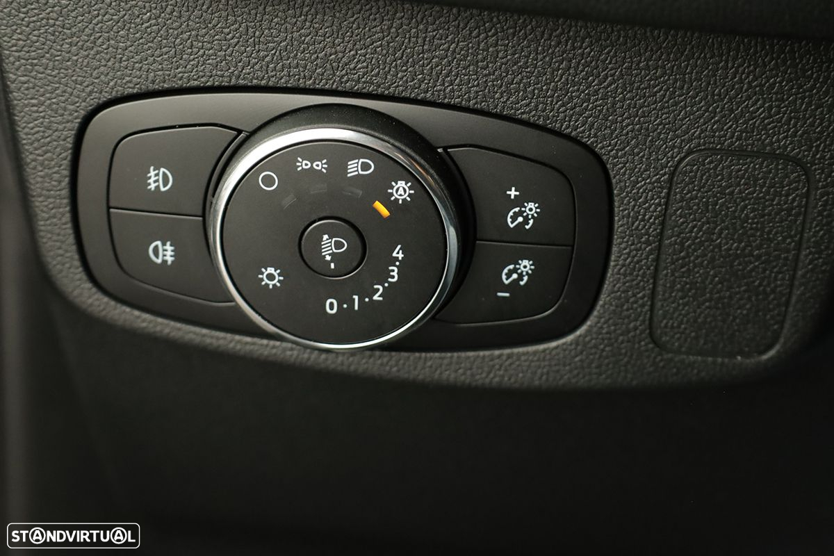 Ford Focus - 19