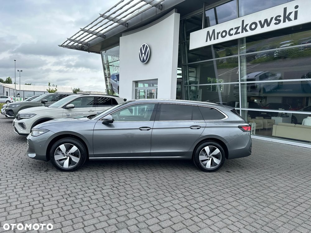 Volkswagen Passat 1.5 TSI EVO Elegance DSG - 3