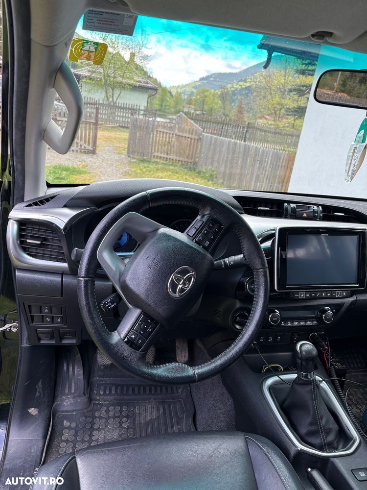 Toyota Hilux 4x4 Double Cab Comfort - 12
