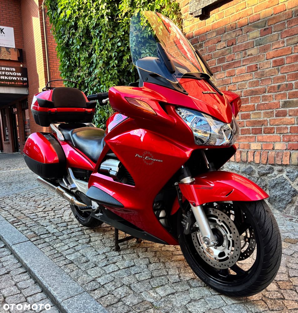 Honda ST - 2