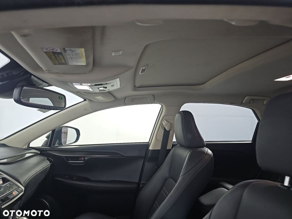Lexus NX - 11