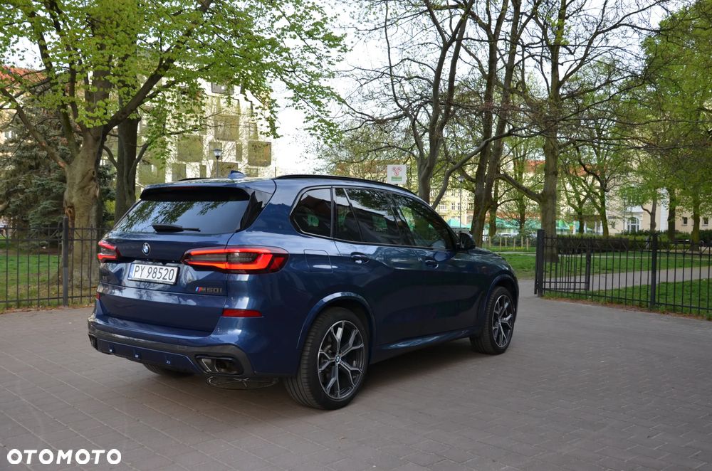 BMW X5 M M50i - 14